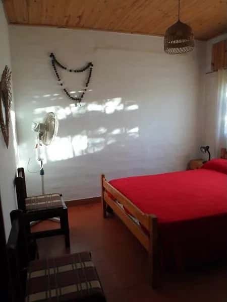 Dormitorio matrimonial cómodo en Charly Balneario Reta