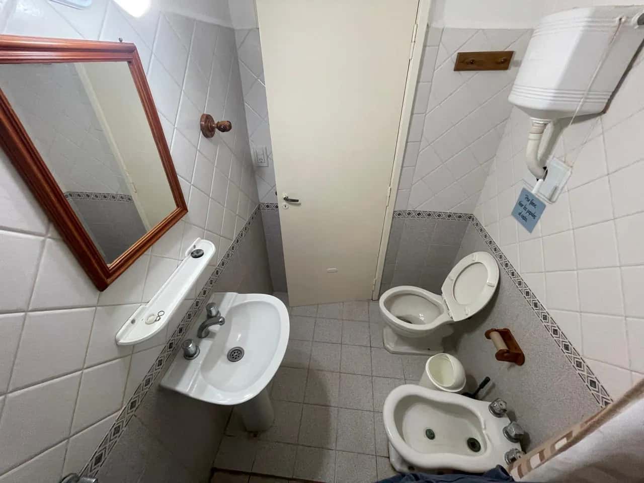 Baño completo de El Paraíso Reta