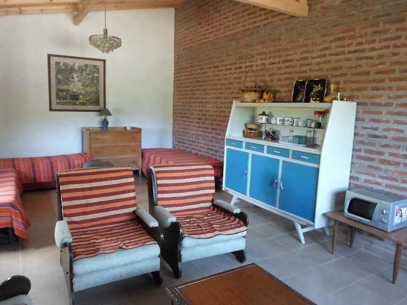 Living amoblado con TV en Propiedades Charly Balneario Reta