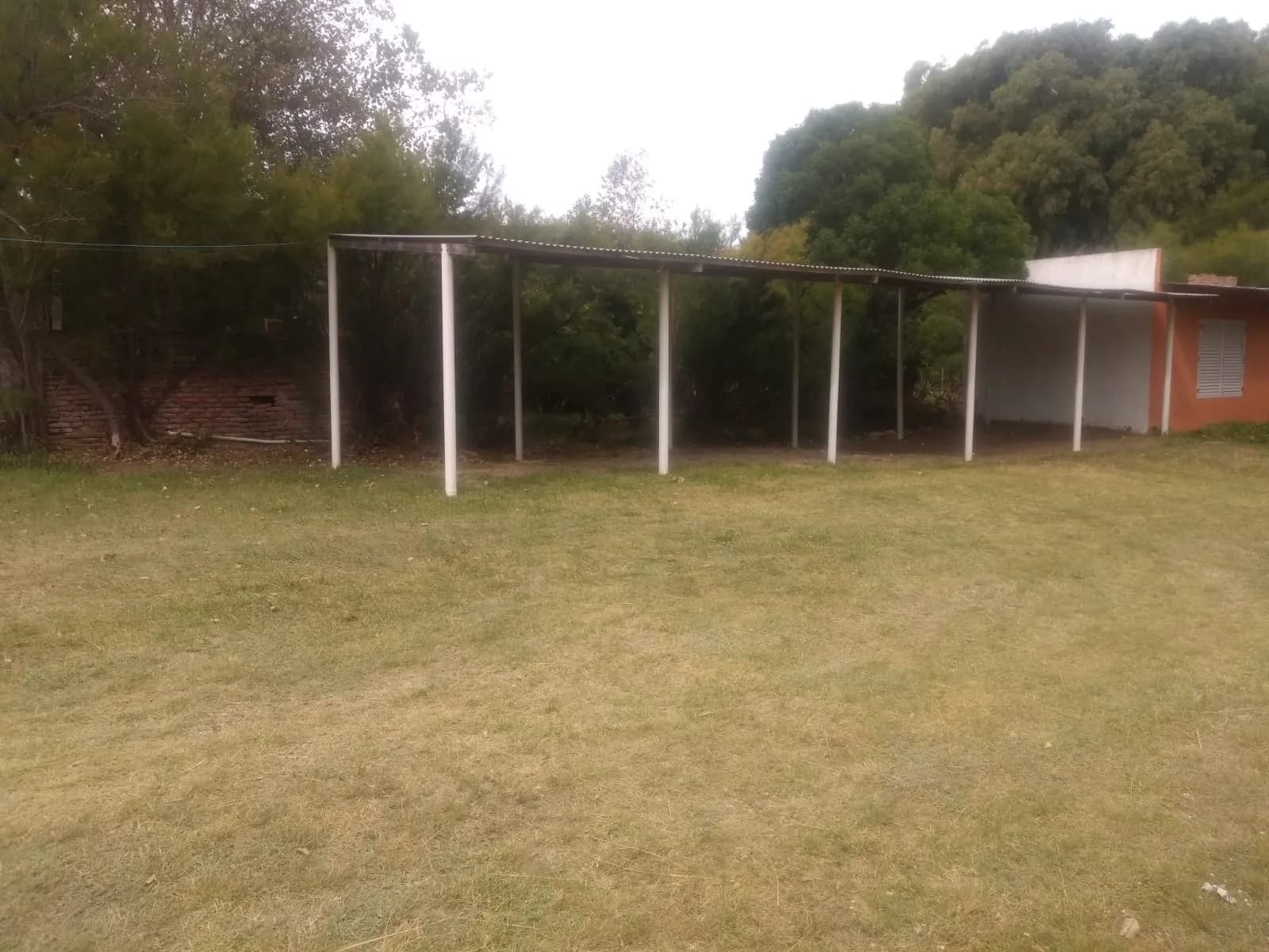 Cocheras cubiertas en La Ponderosa en Balneario Reta