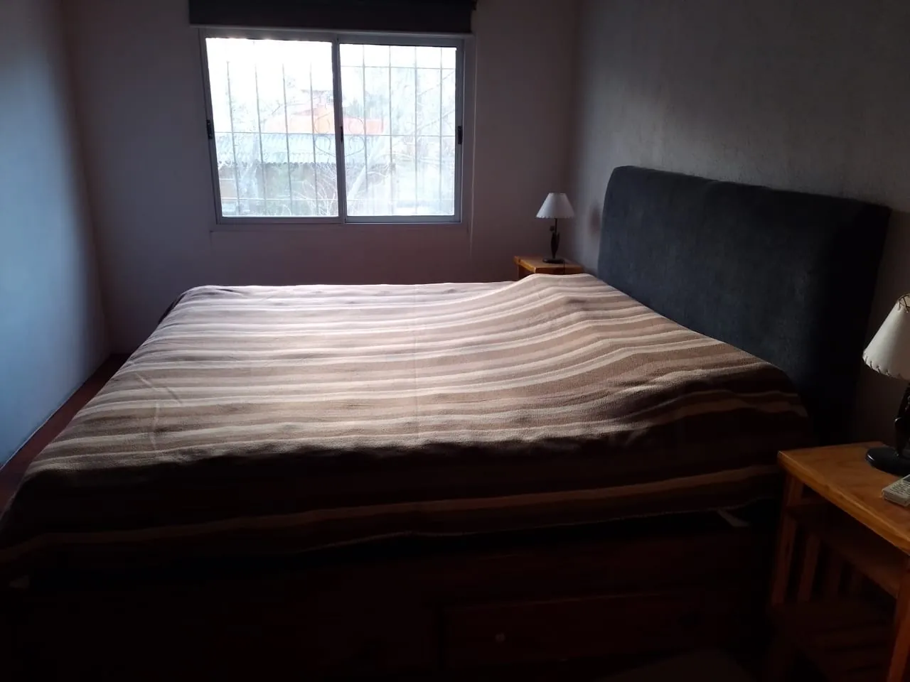 Dormitorio matrimonial en Cabañas Mabi en Balneario Reta