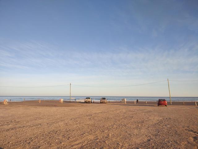 Bajada a la playa con vehículoReta