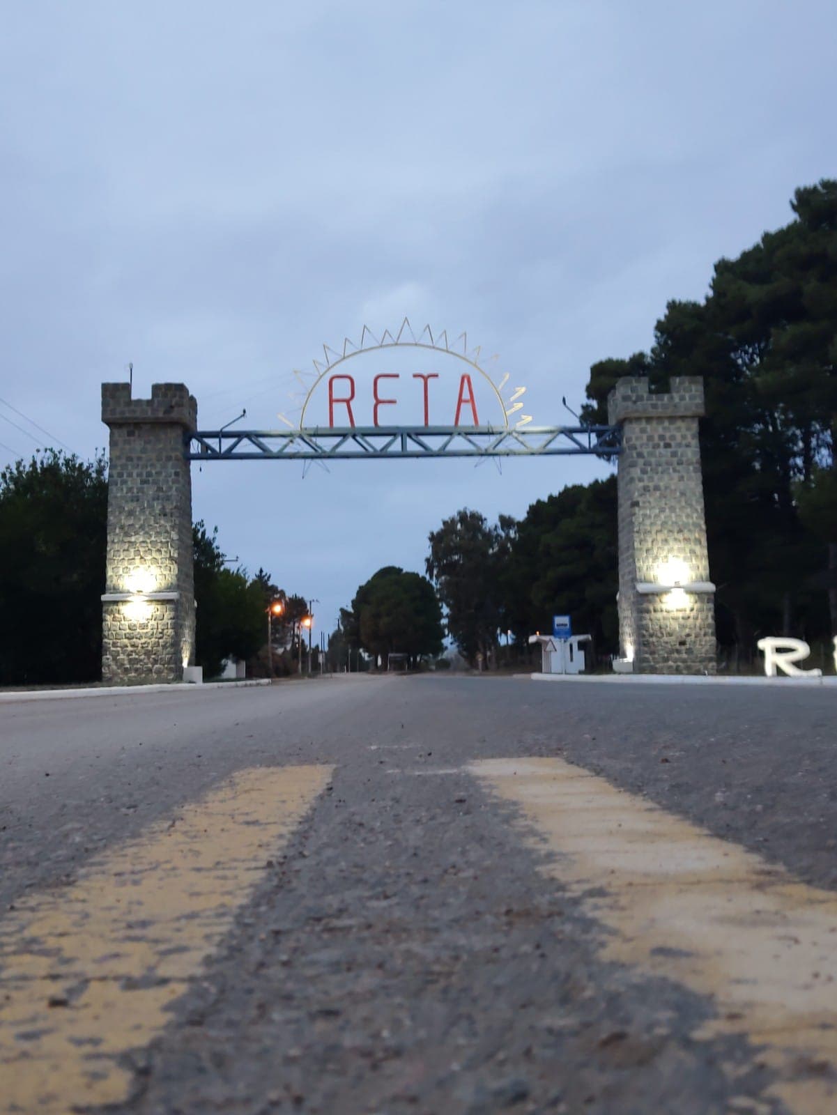 Acceso Monumental a Balneario Reta