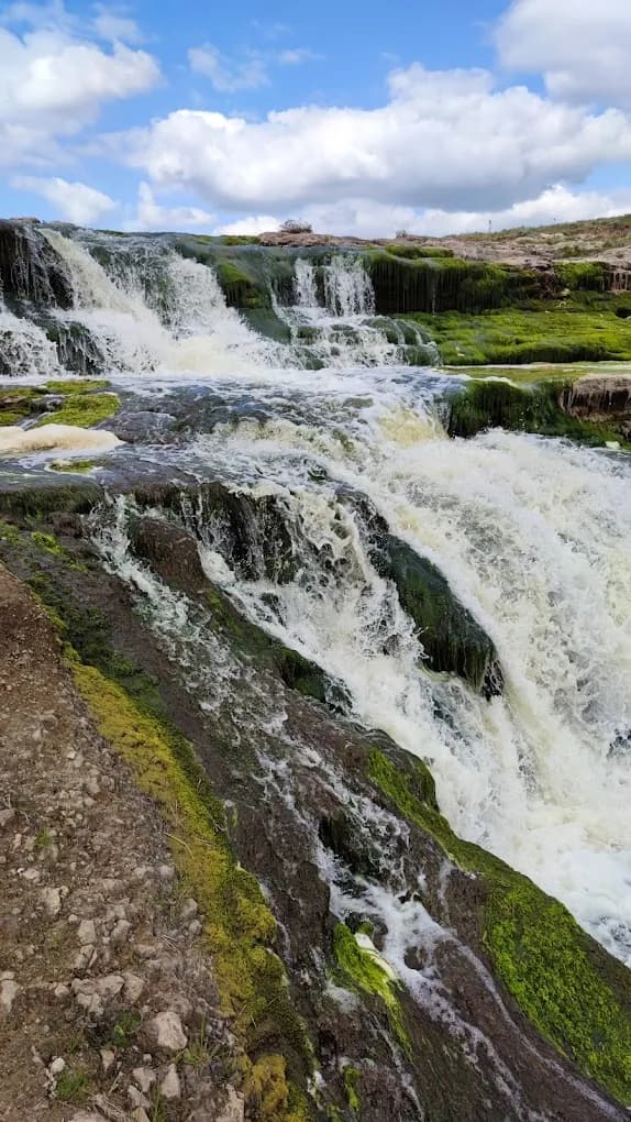 Cascada La Escondida - Foto de galería de turismo nº 1 en Balneario Reta