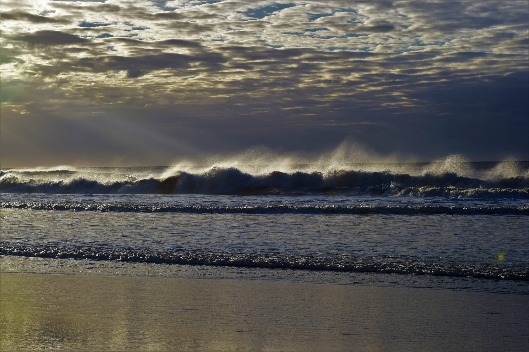 Olas del Atlántico en Balneario Reta